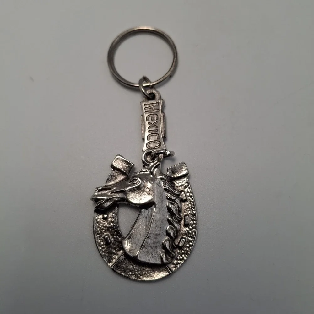 Lucky Horseshoe Horse Head Metal Keychain Charm Souvenir Mexico Rugged‎ Western